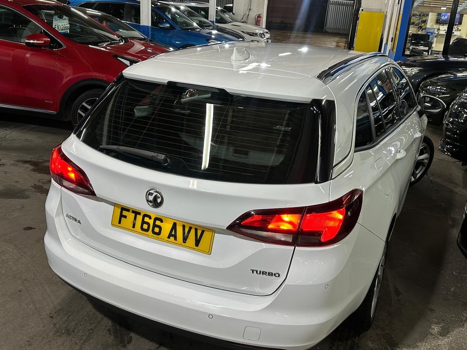 Used Vauxhall Astra for sale - 77175272: Photo 10