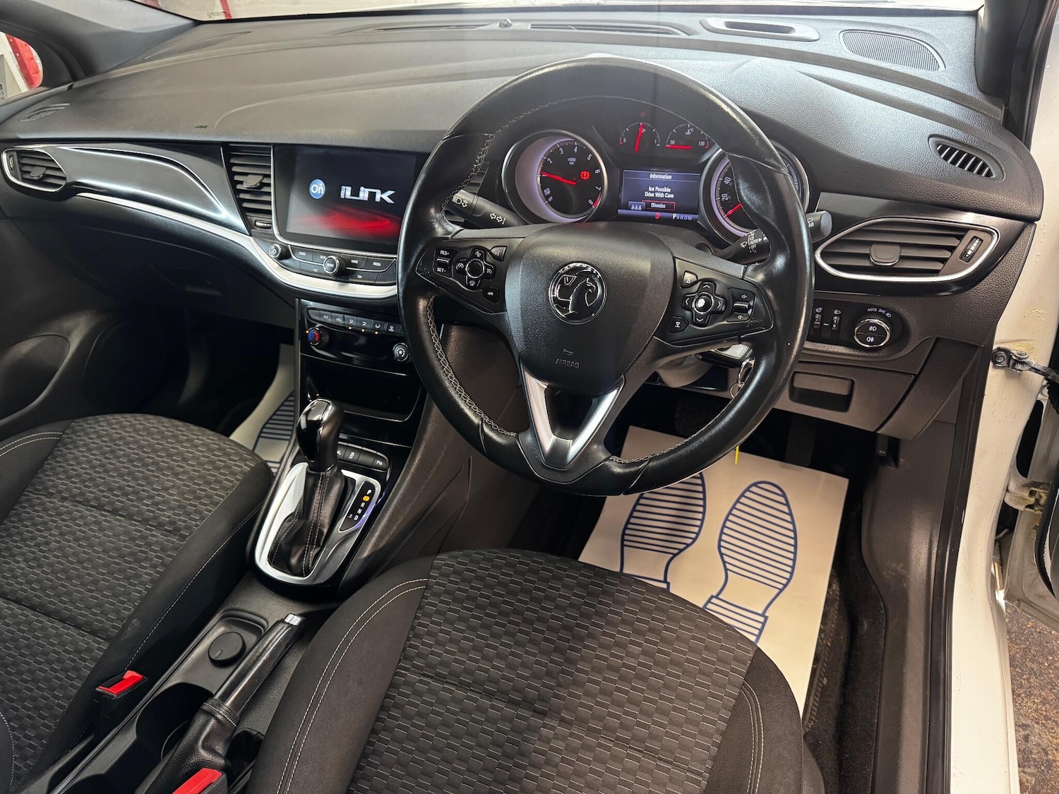 Used Vauxhall Astra for sale - 77175272: Photo 4