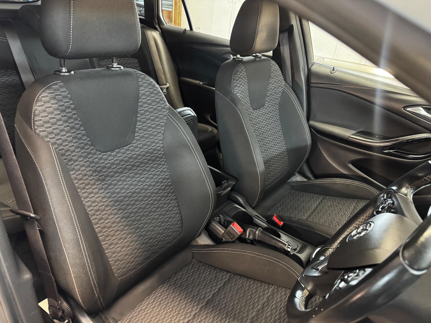 Used Vauxhall Astra for sale - 77175272: Photo 42