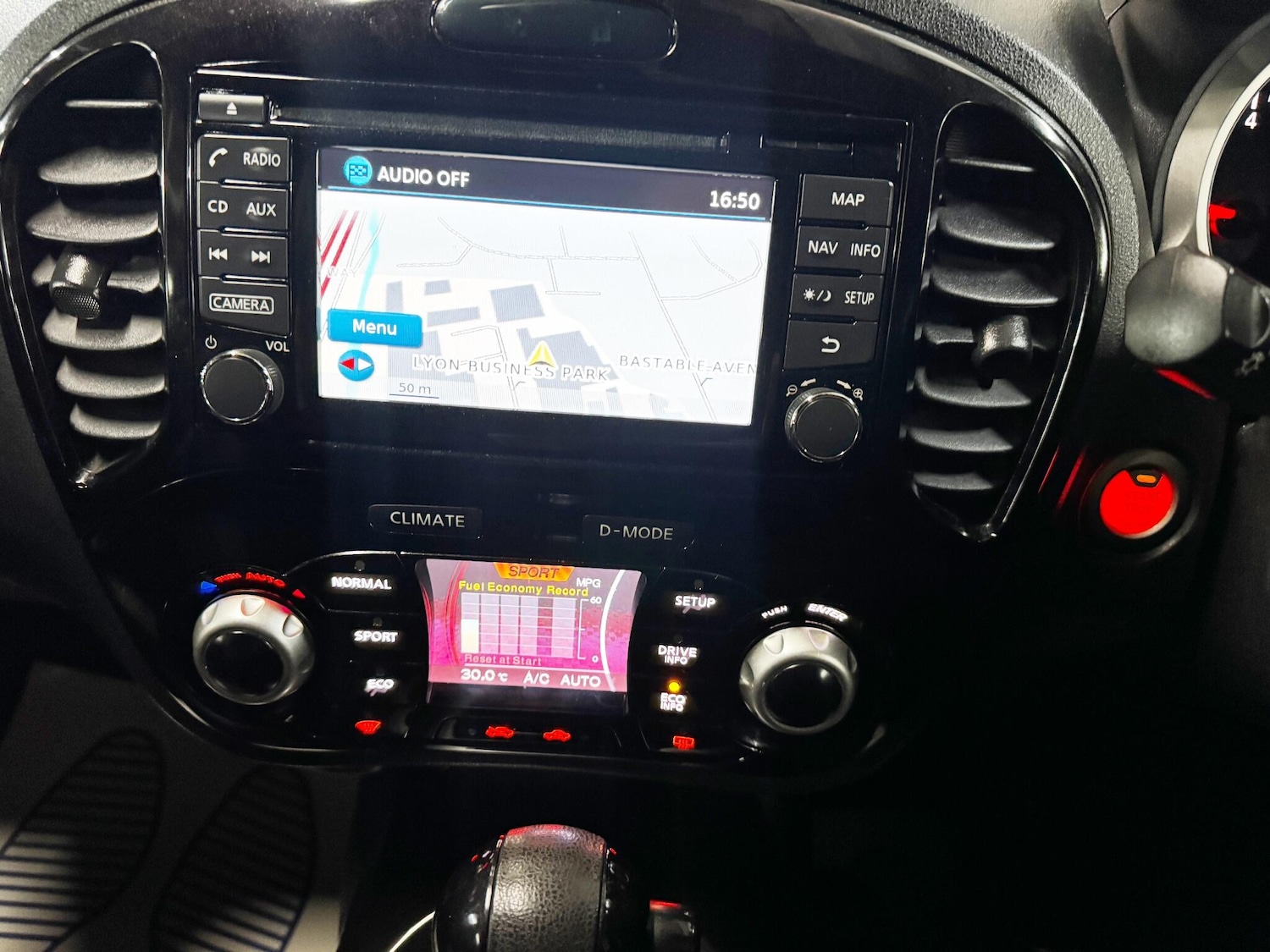 Used Nissan Juke 2016 for sale - 77052479: Photo 25