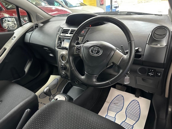 Used Toyota Yaris 2011 for sale - 75298168: Photo 20