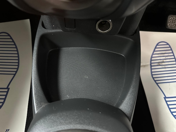 Used Toyota Yaris 2011 for sale - 75298168: Photo 22