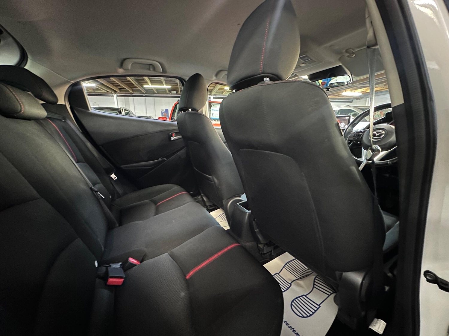 Used Mazda Mazda2 2016 for sale - 76801114: Photo 32