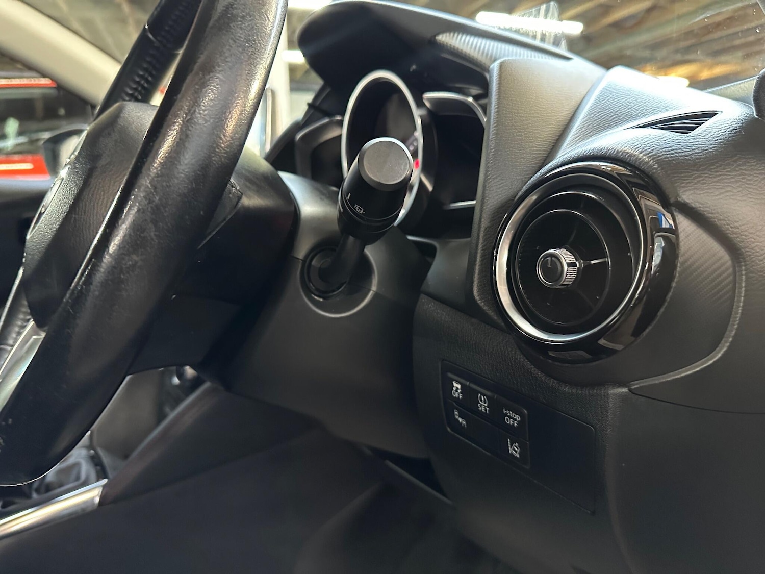 Used Mazda Mazda2 2016 for sale - 76801114: Photo 36