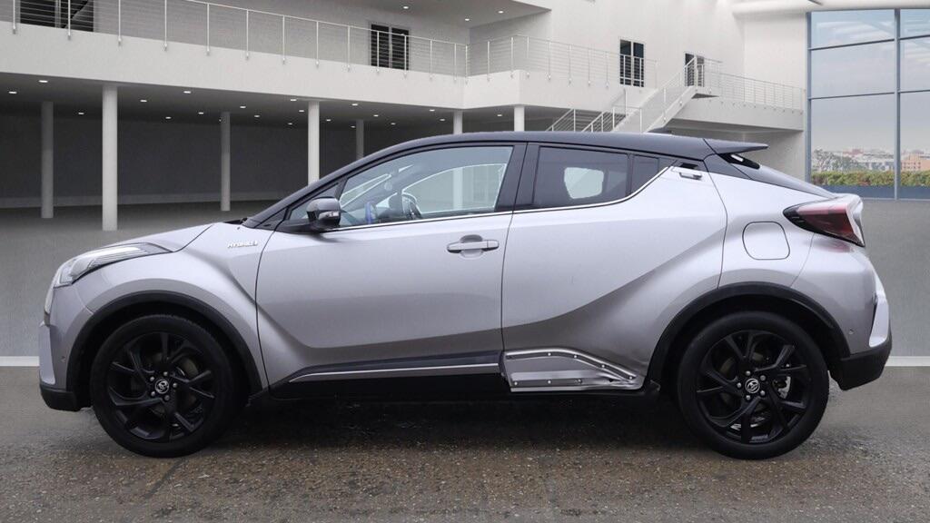 Used Toyota C-HR 2017 for sale - 76326409: Photo 10