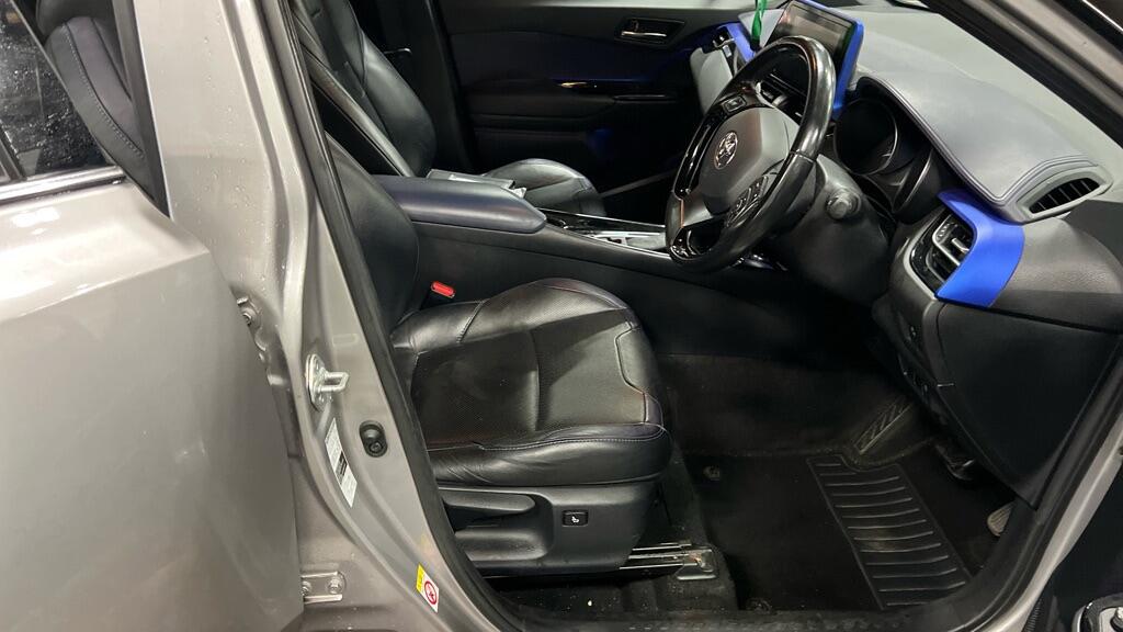 Used Toyota C-HR 2017 for sale - 76326409: Photo 13