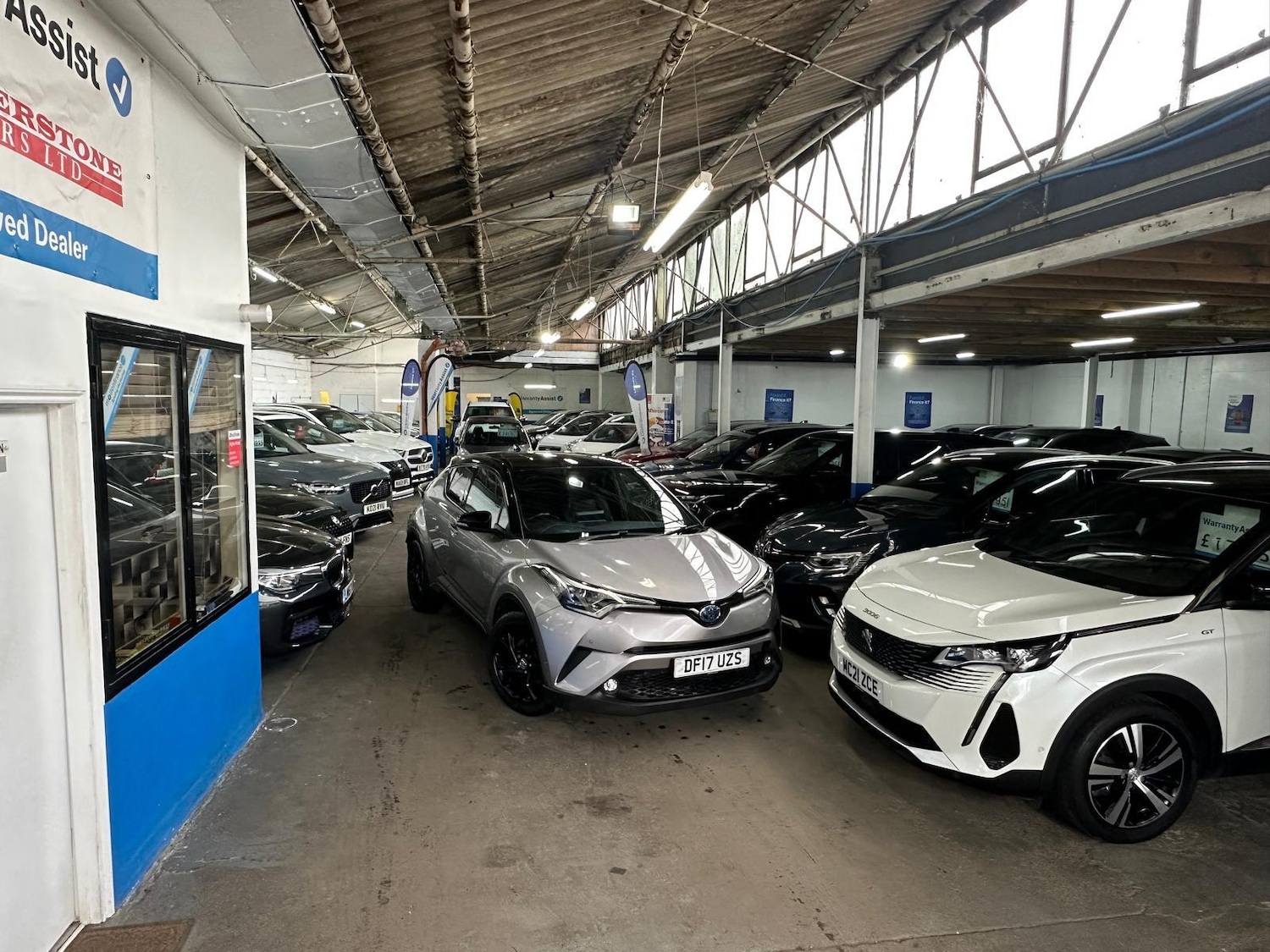 Used Toyota C-HR 2017 for sale - 76326409: Photo 42