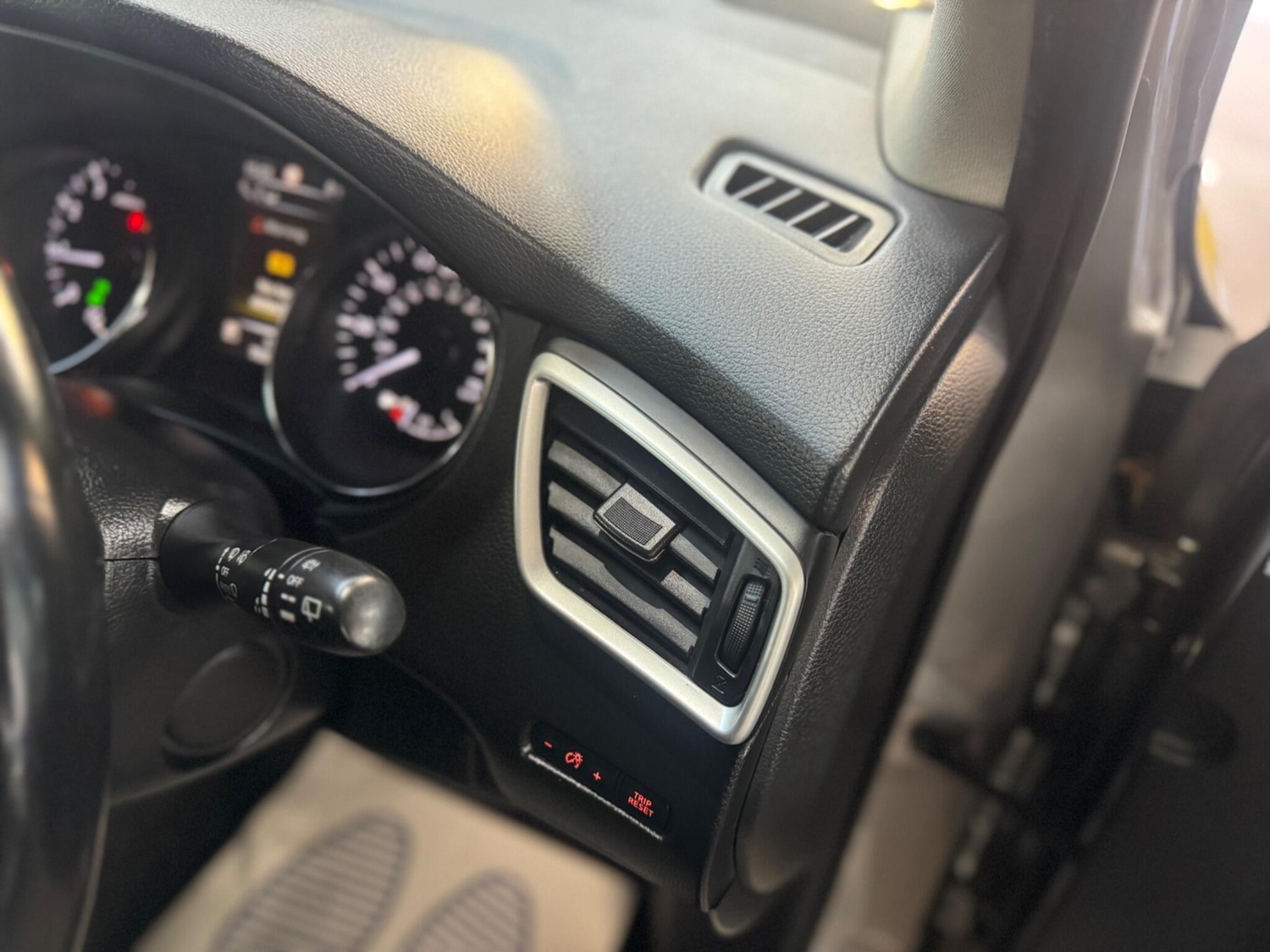 Used Nissan Qashqai for sale - 77017023: Photo 44