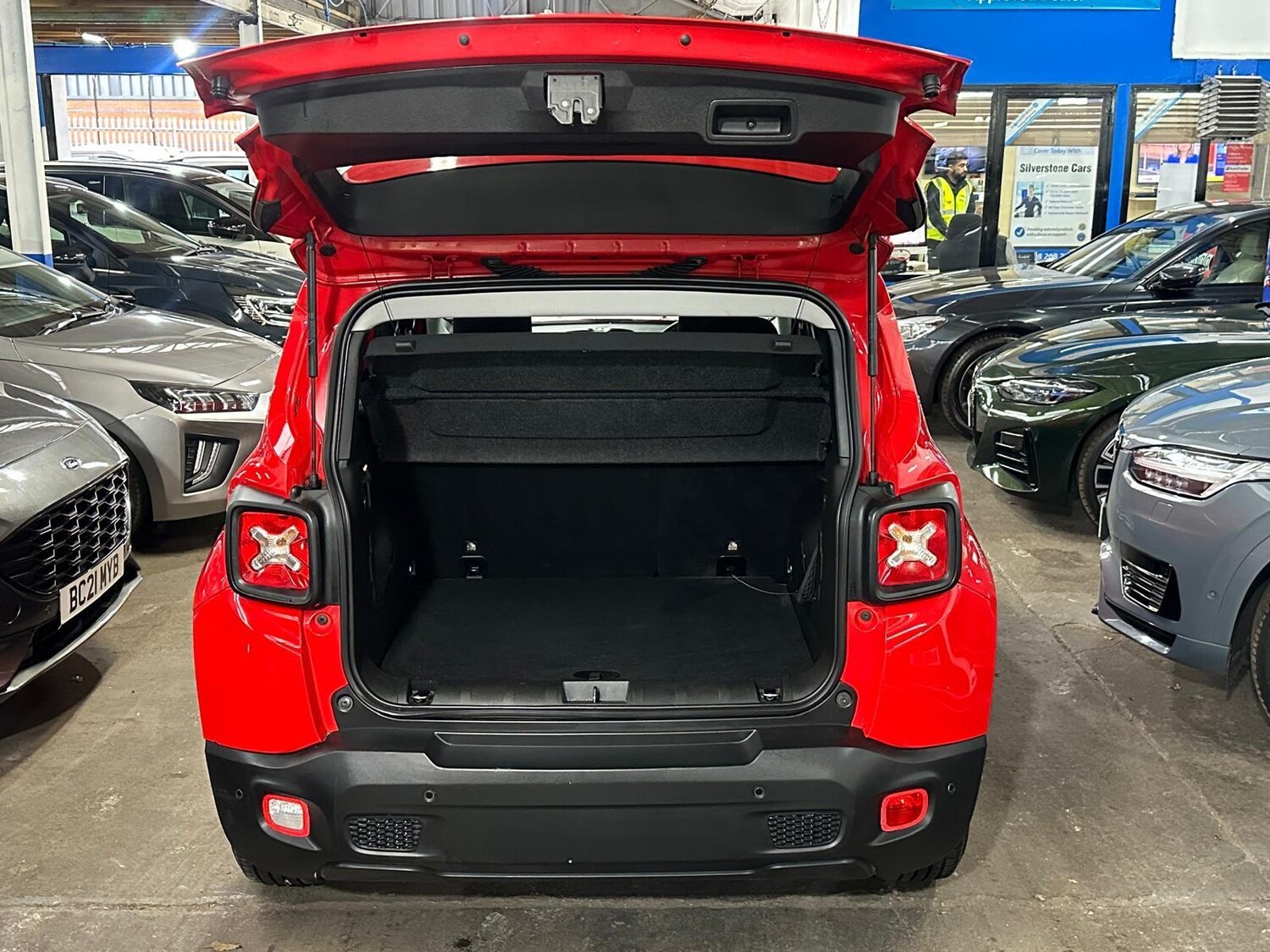 Used Jeep Renegade 2019 for sale - 76326819: Photo 30