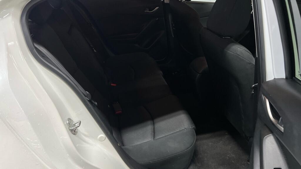 Used Mazda Mazda3 2015 for sale - 76327177: Photo 8