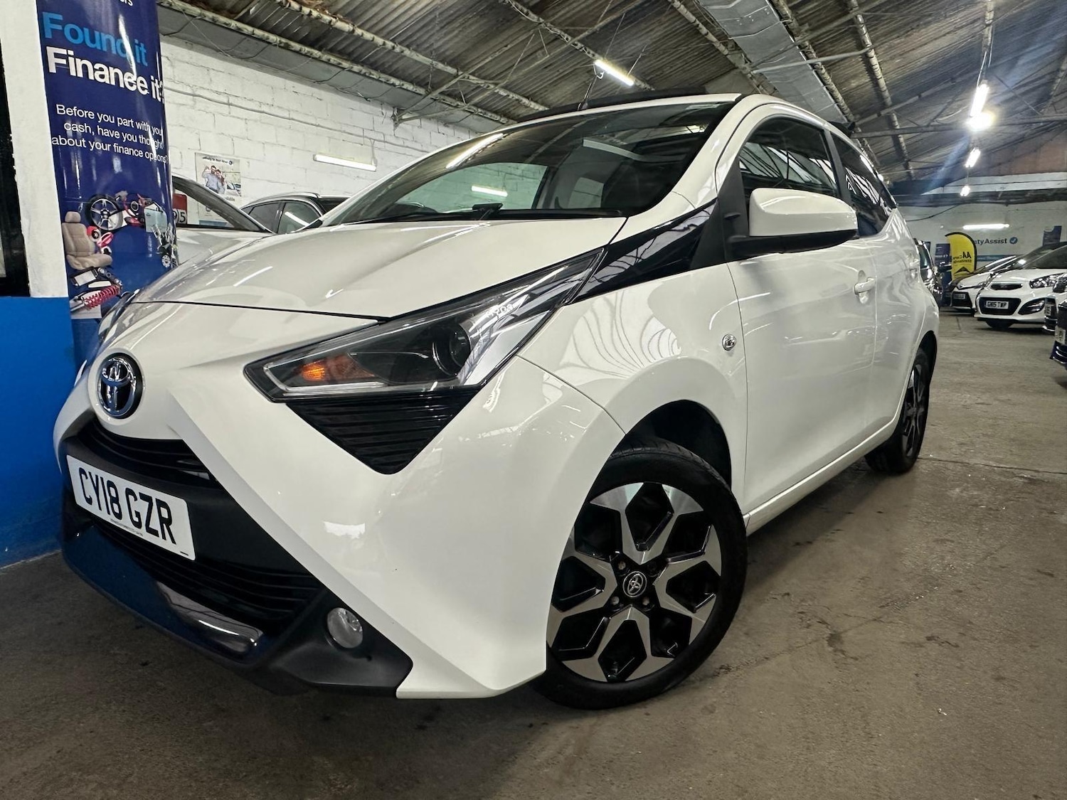Used Toyota AYGO 2018 for sale - 76084377: Photo 6
