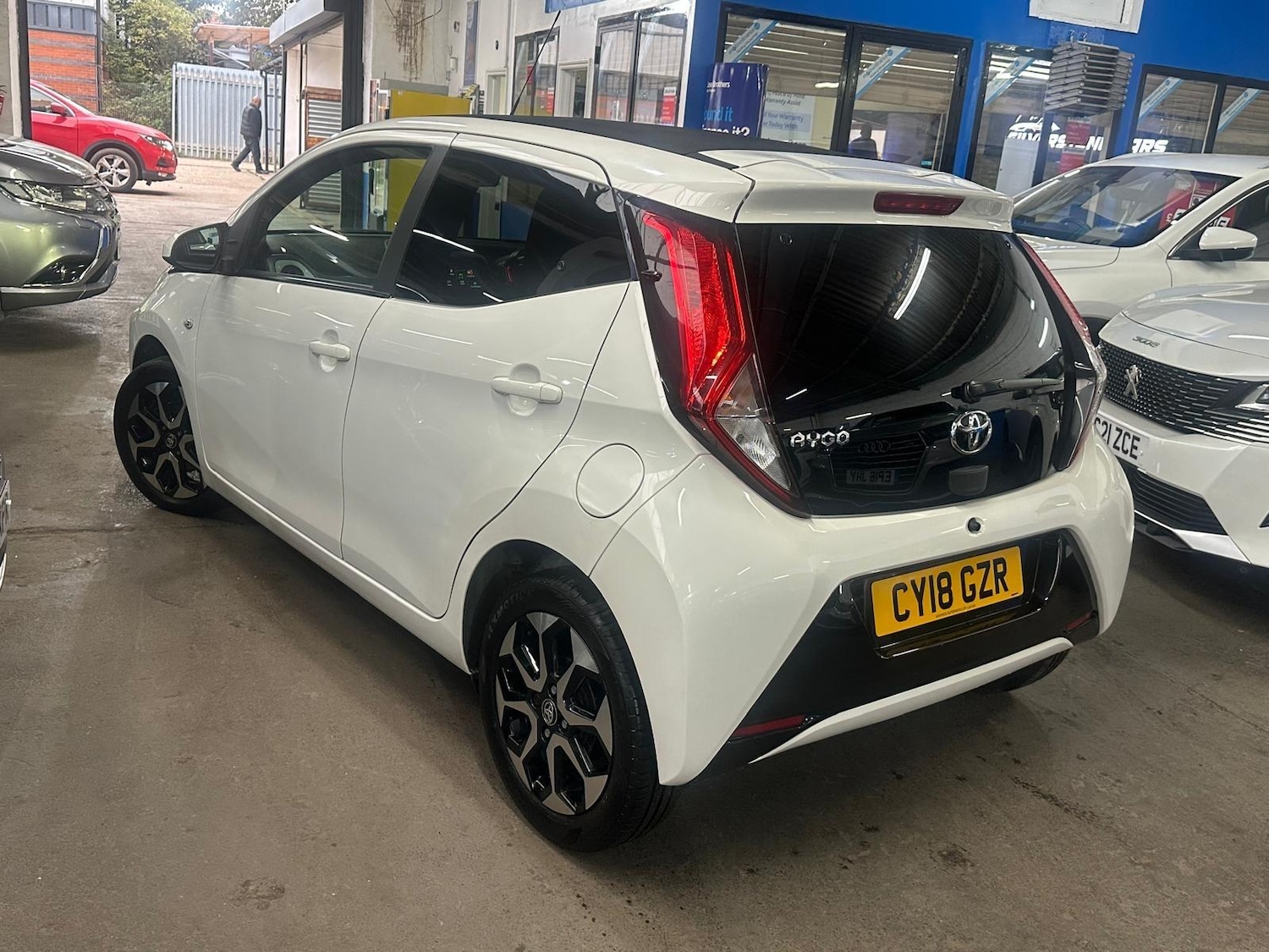 Used Toyota AYGO 2018 for sale - 76084377: Photo 9