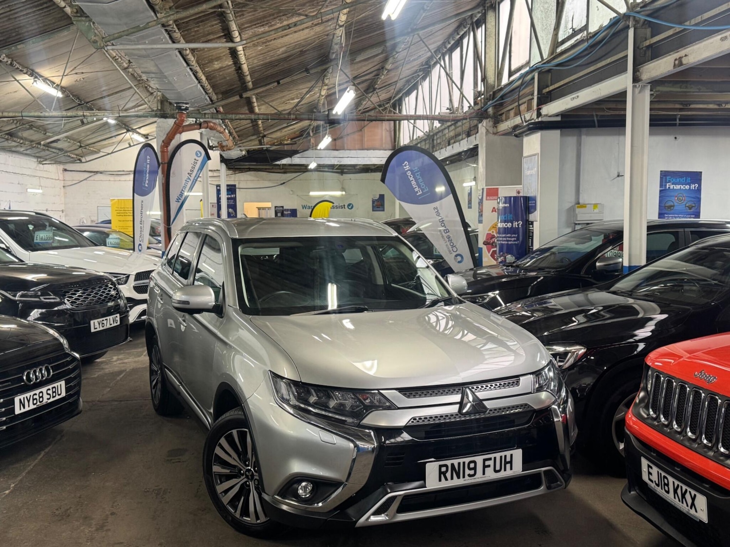 Used Mitsubishi Outlander 2019 for sale - 76965654: Photo 1