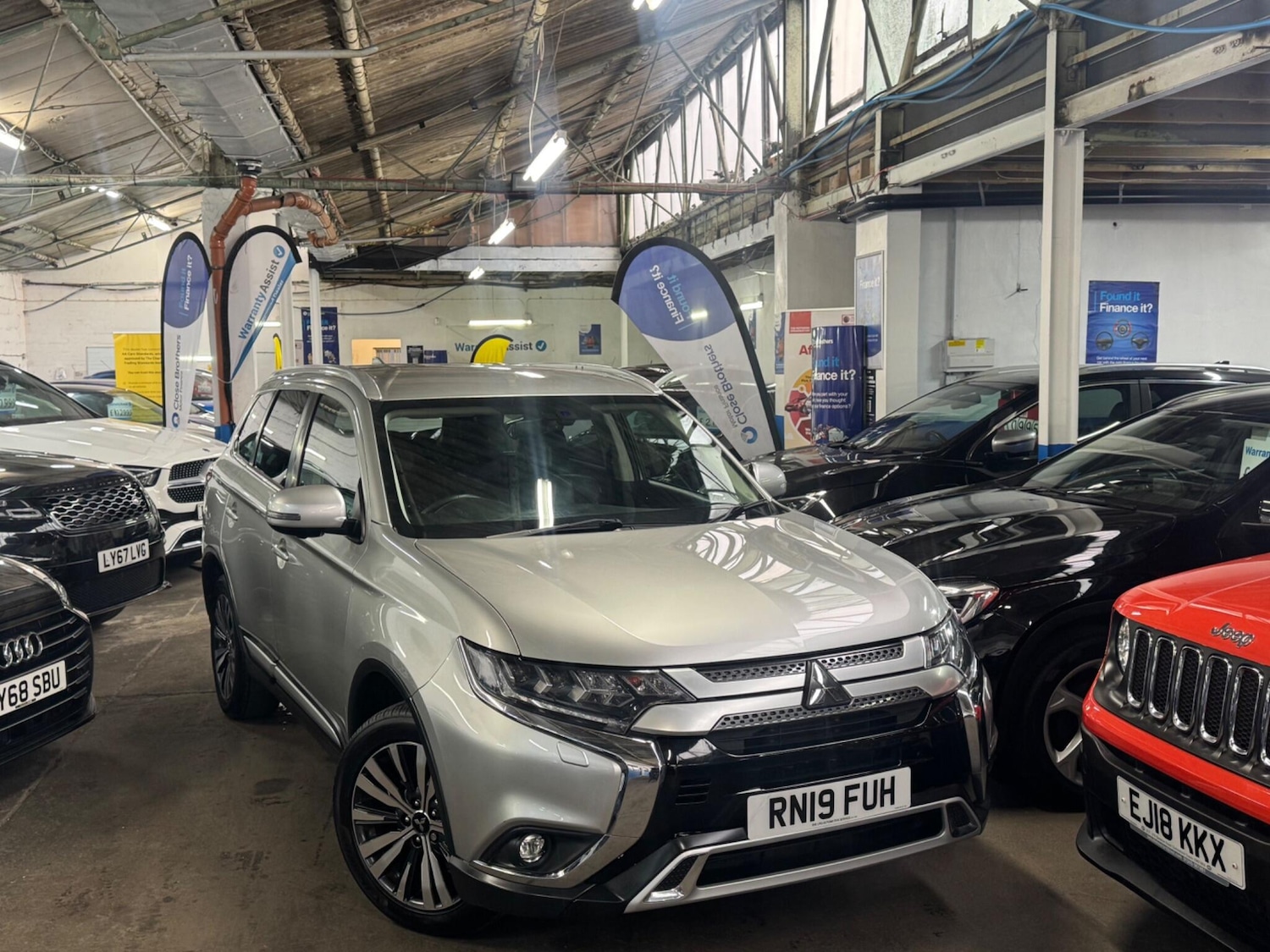 Used Mitsubishi Outlander 2019 for sale - 76965654: Photo 4
