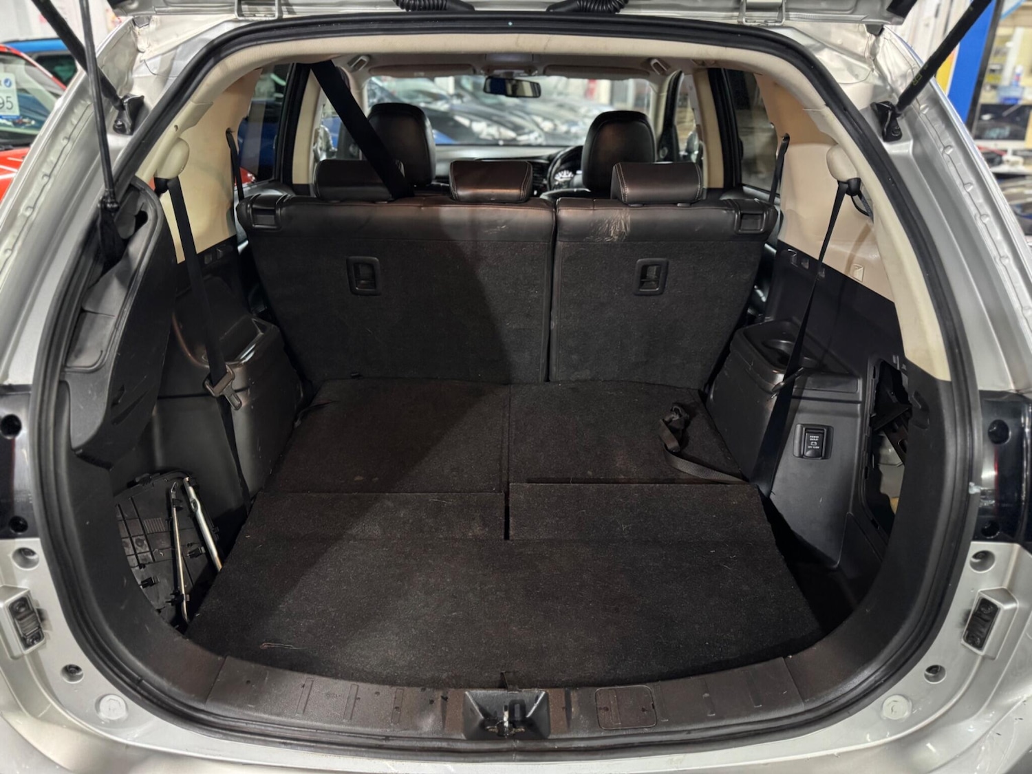 Used Mitsubishi Outlander 2019 for sale - 76965654: Photo 43