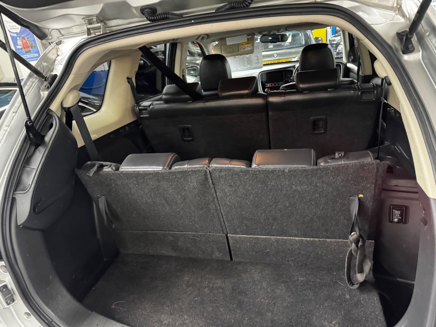 Used Mitsubishi Outlander 2019 for sale - 76965654: Photo 47