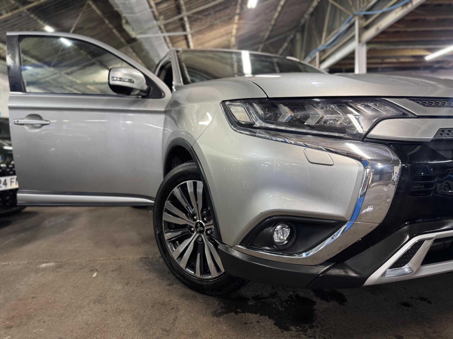 Used Mitsubishi Outlander 2019 for sale - 76965654: Photo 5