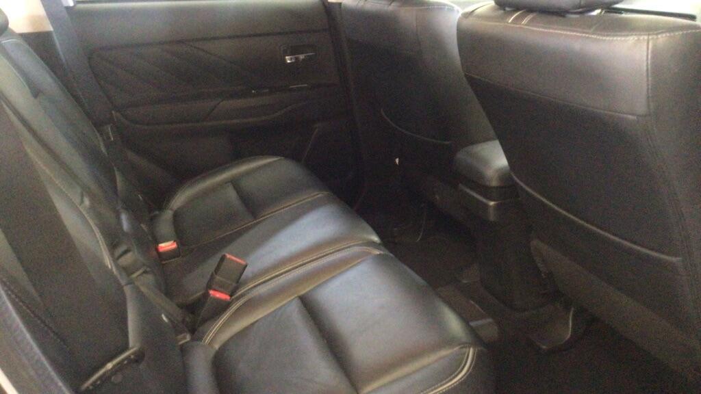 Used Mitsubishi Outlander 2017 for sale - 78157533: Photo 14