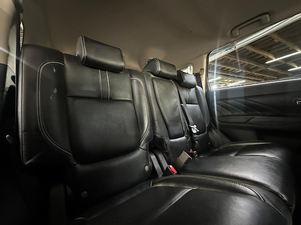 Used Mitsubishi Outlander 2017 for sale - 76295189: Photo 19