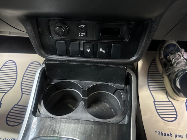 Used Mitsubishi Outlander 2017 for sale - 76295189: Photo 25