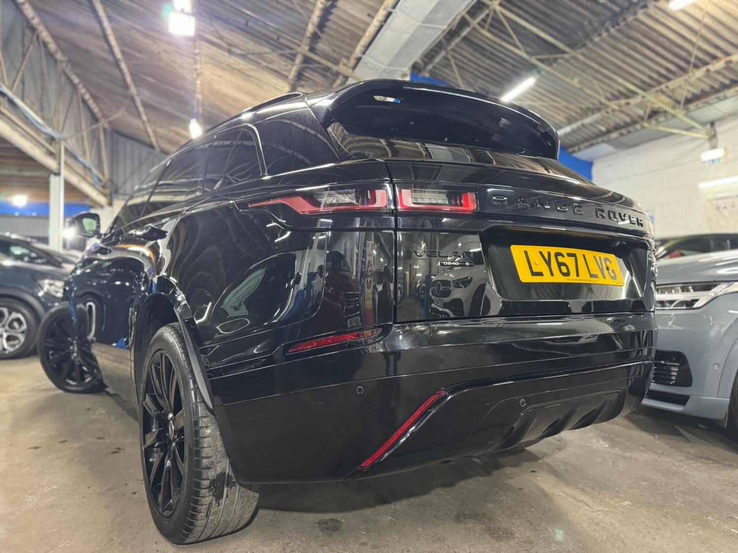 Used Land Rover Range Rover Velar 2018 for sale - 76538664: Photo 18