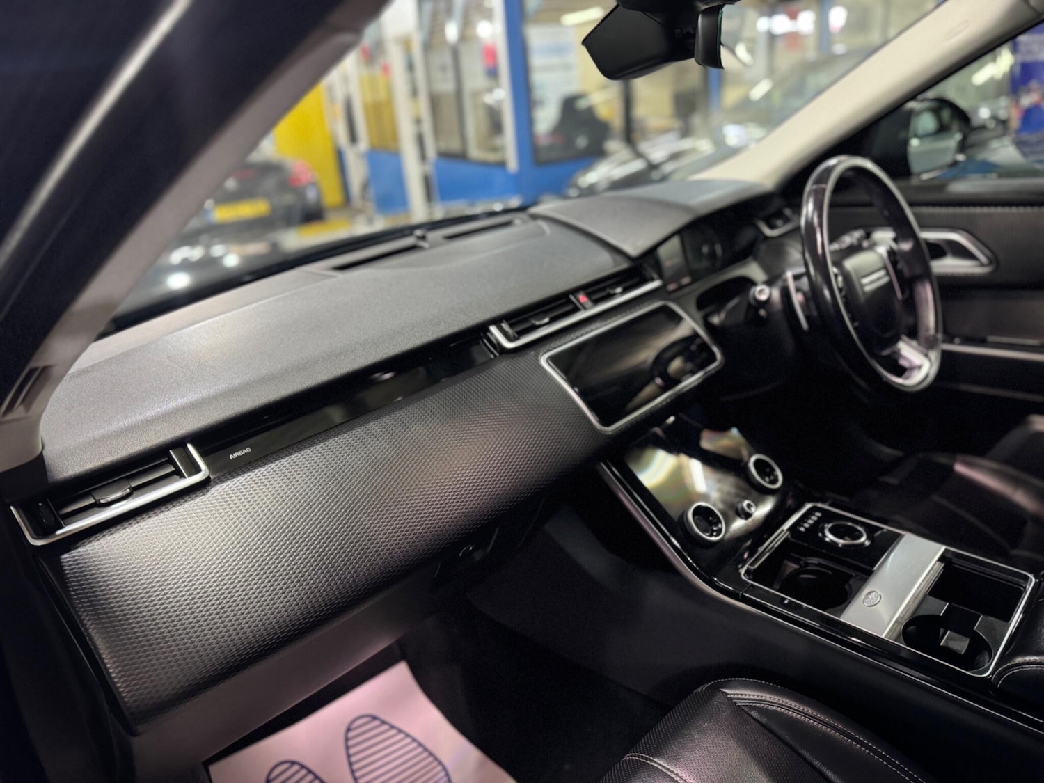 Used Land Rover Range Rover Velar 2018 for sale - 76538664: Photo 25