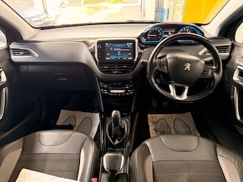 Used Peugeot 2008 2017 for sale - 78810384: Photo