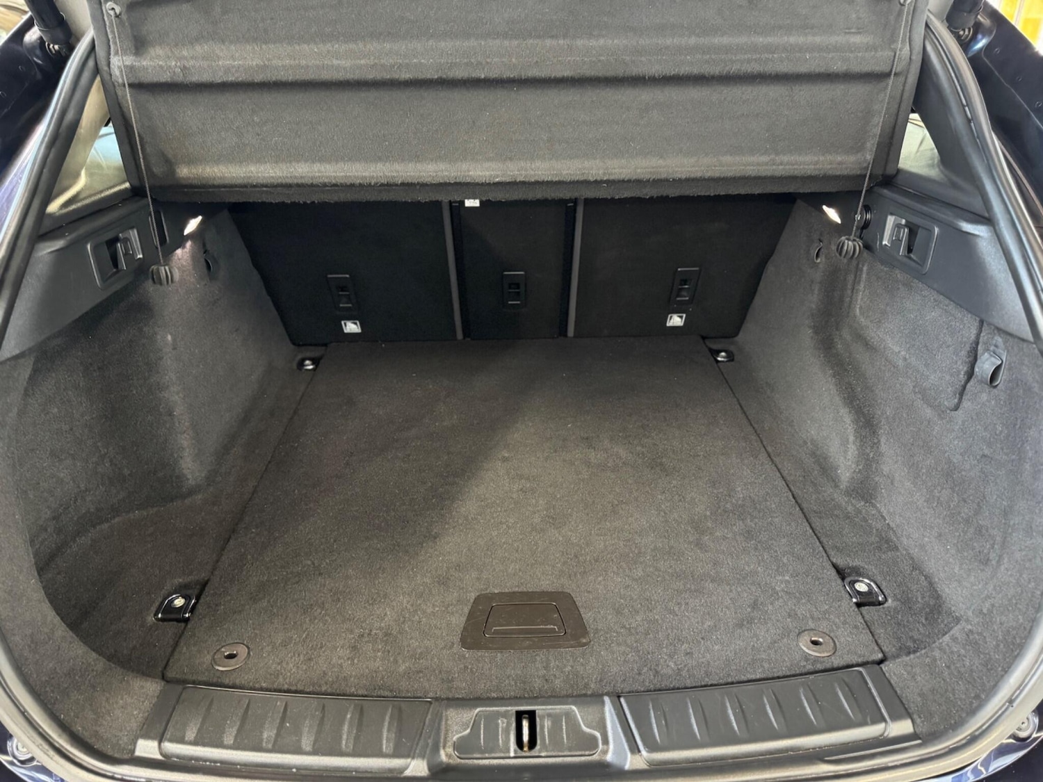 Used Jaguar F-Pace 2017 for sale - 77977612: Photo 40