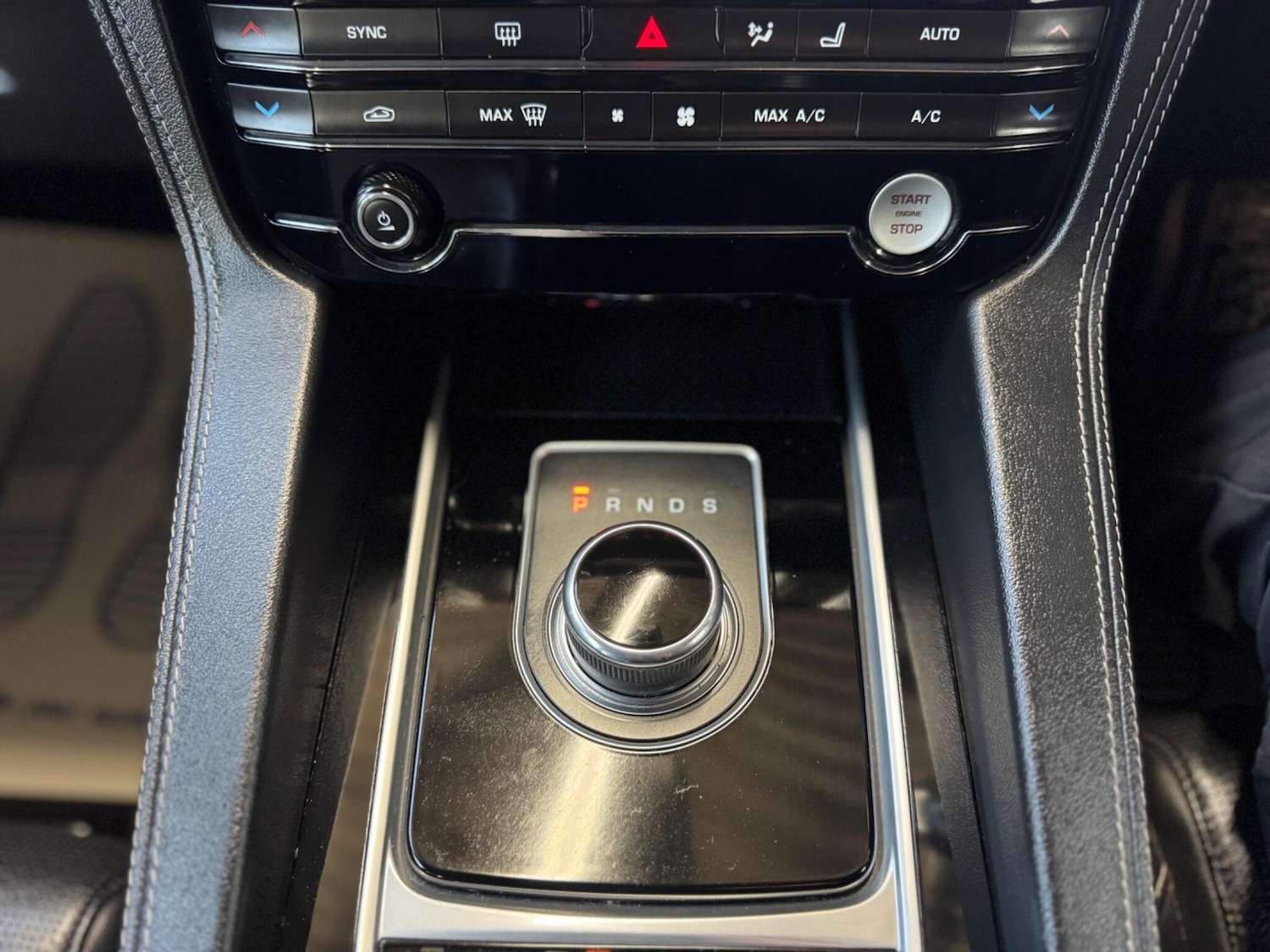 Used Jaguar F-Pace 2017 for sale - 77977612: Photo 48