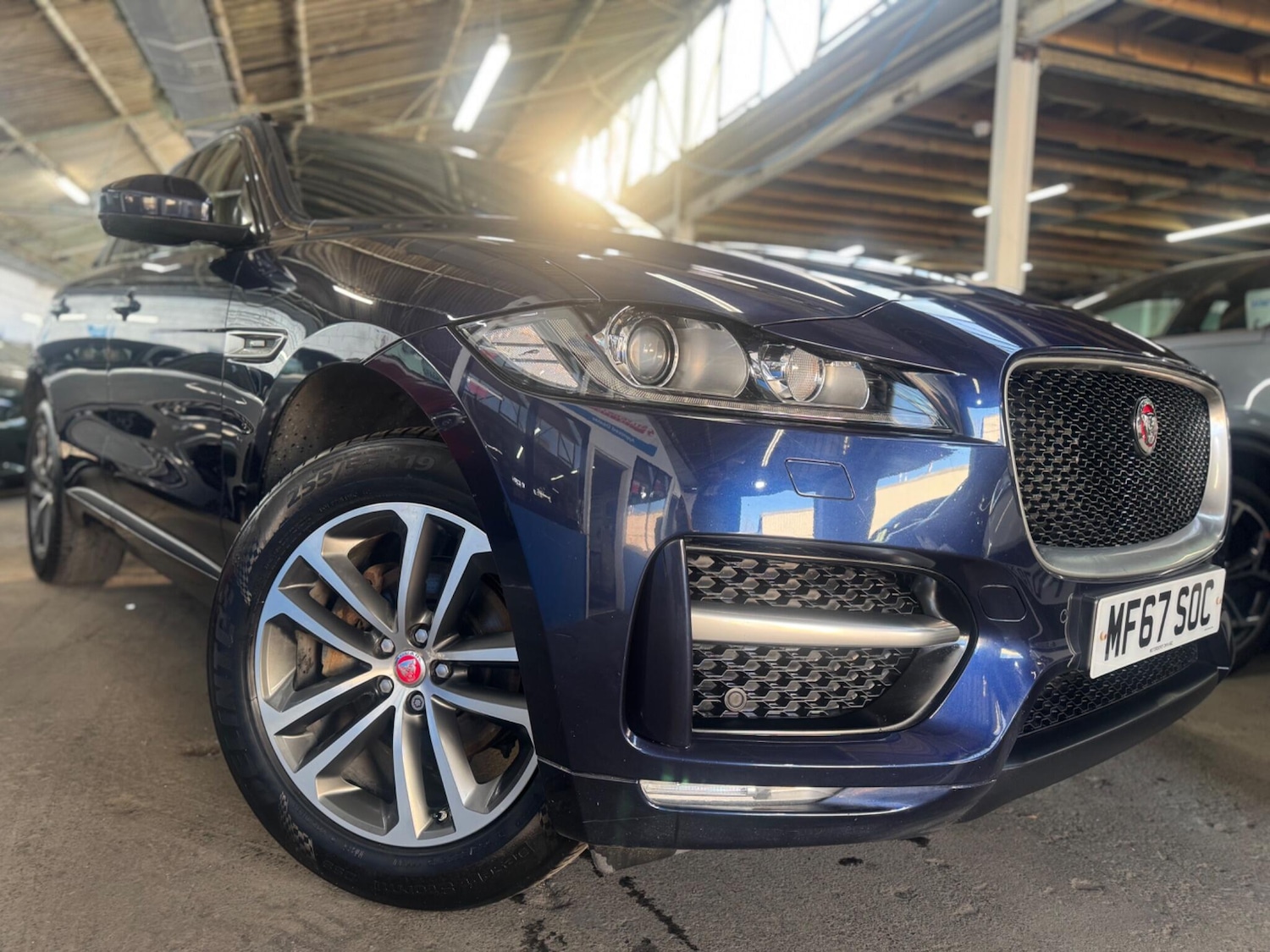 Used Jaguar F-Pace 2017 for sale - 77977612: Photo 6