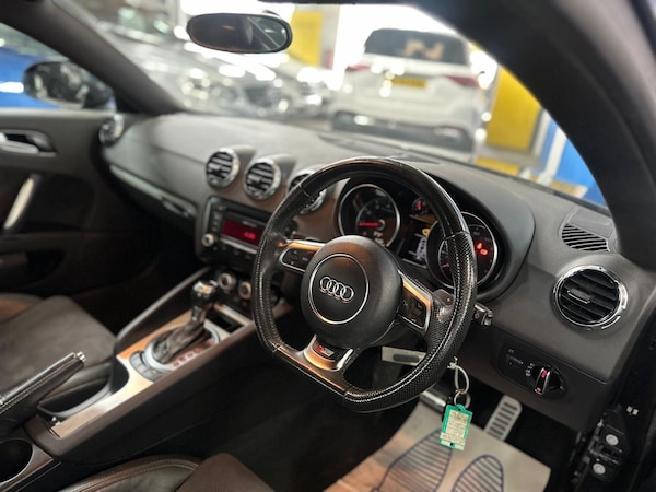 Used Audi TT 2011 for sale - 76136364: Photo 12