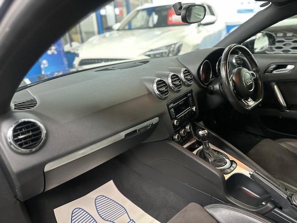 Used Audi TT 2011 for sale - 76136364: Photo 16