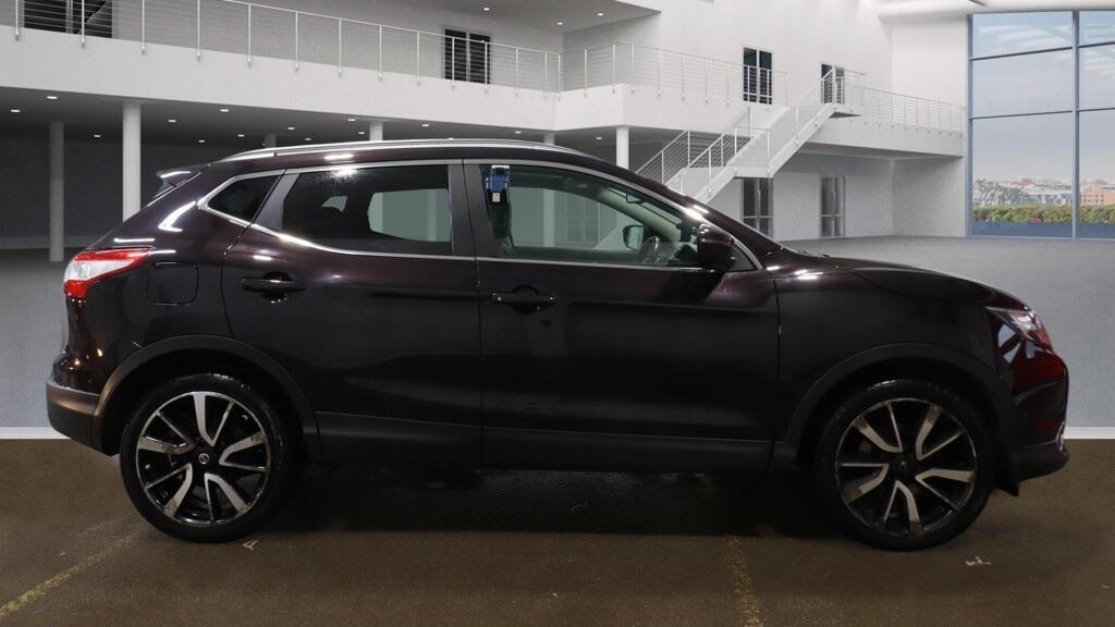 Used Nissan Qashqai 2016 for sale - 77468912: Photo 11