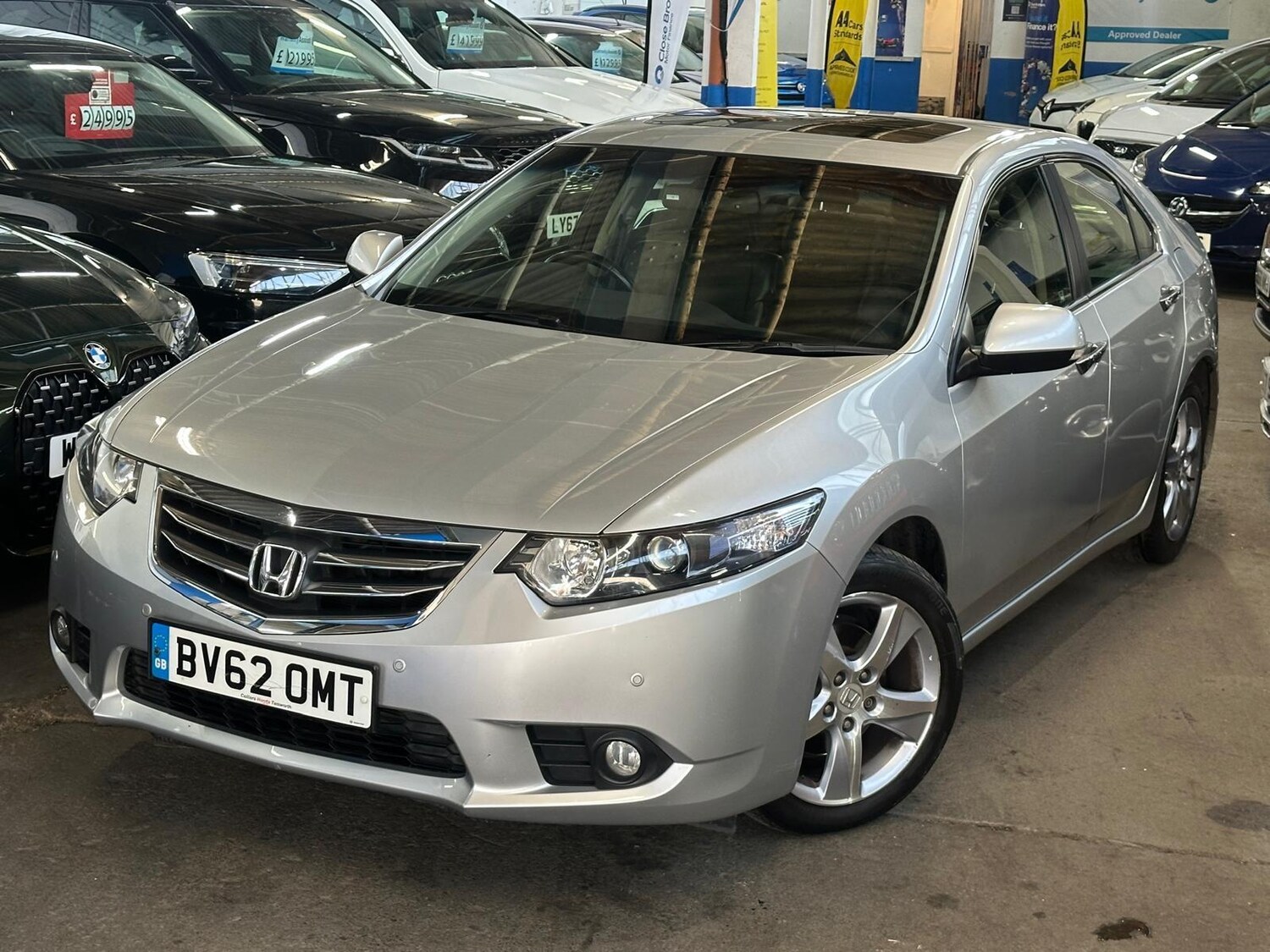 Used Honda Accord 2013 for sale - 76801330: Photo 10