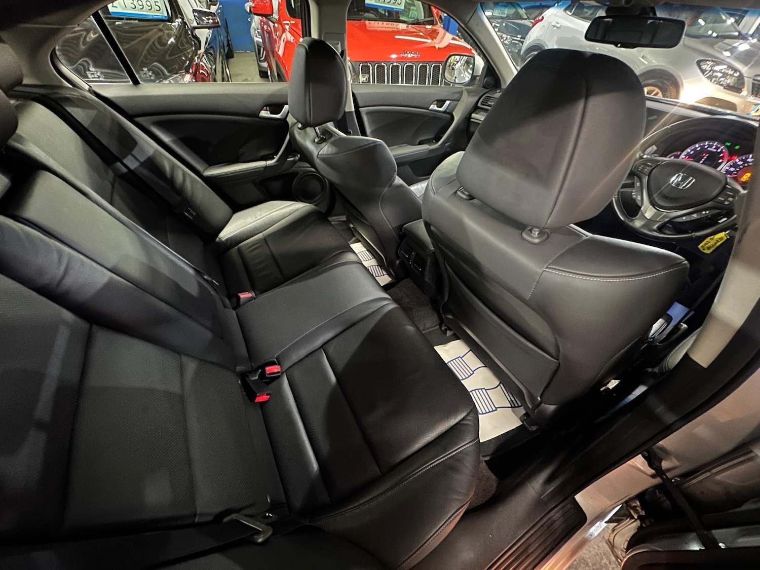 Used Honda Accord 2013 for sale - 76801330: Photo 19