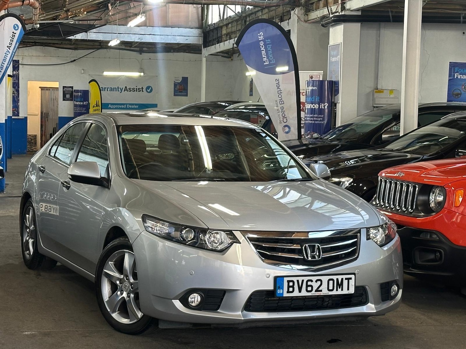 Used Honda Accord 2013 for sale - 76801330: Photo 6