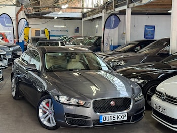 Used Jaguar XE 2016 for sale - 79395797: Photo