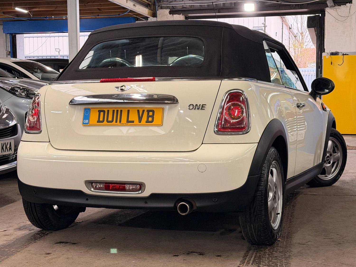 Used MINI Convertible 2011 for sale - 77854093: Photo 12