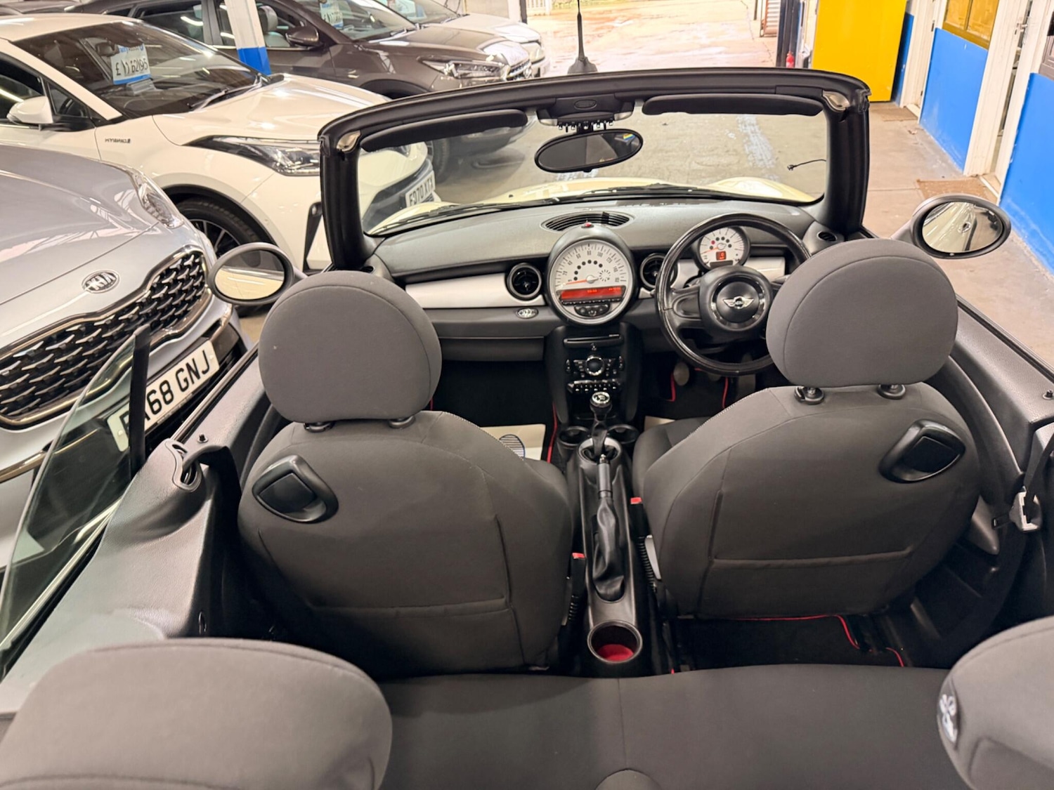 Used MINI Convertible 2011 for sale - 77854093: Photo 6