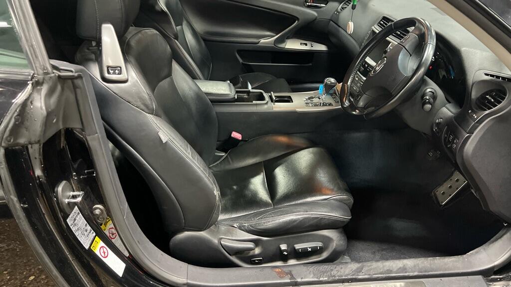 Used Lexus IS 2010 for sale - 76715227: Photo 9