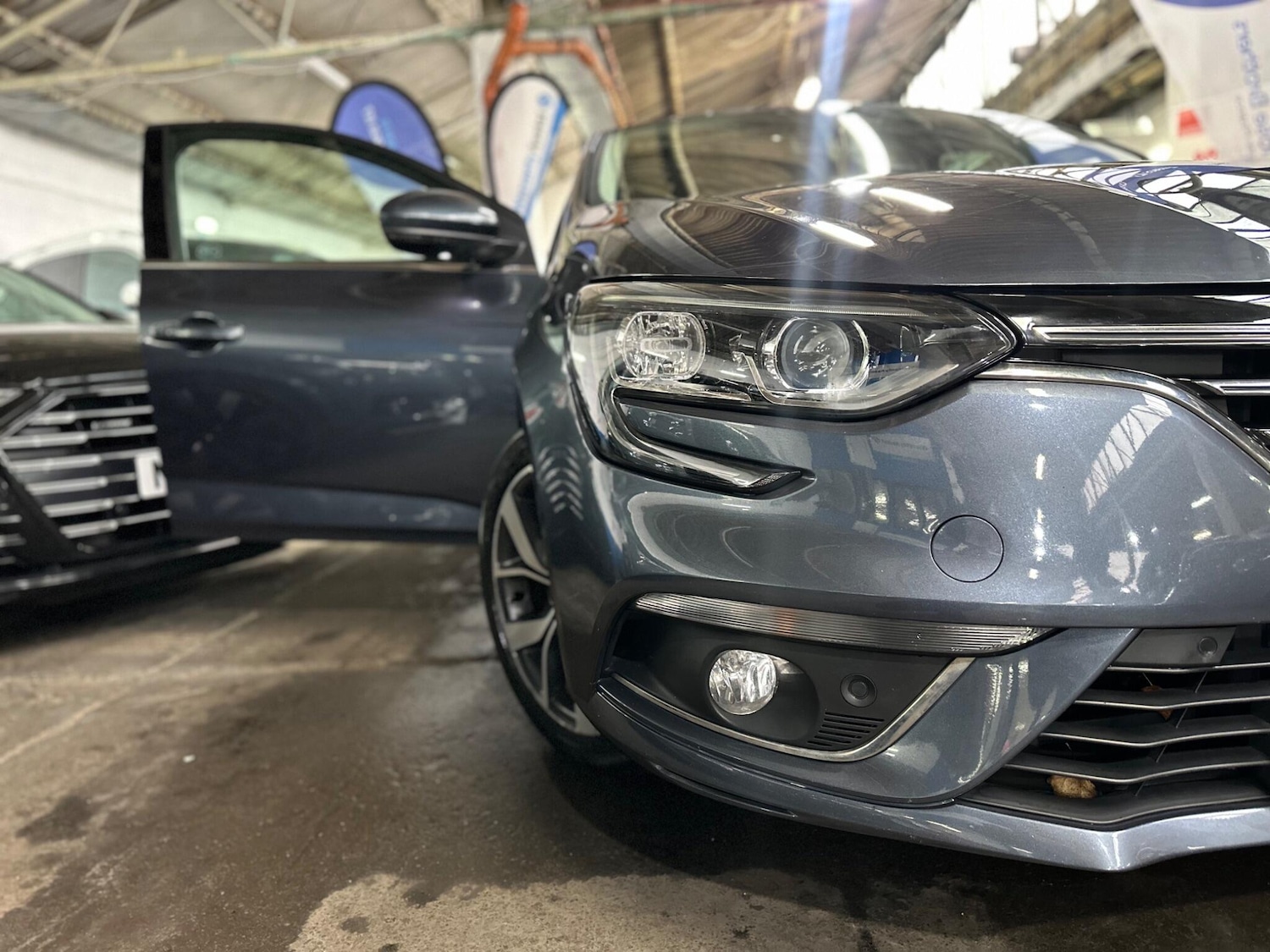 Used Renault Megane 2018 for sale - 77613007: Photo 3