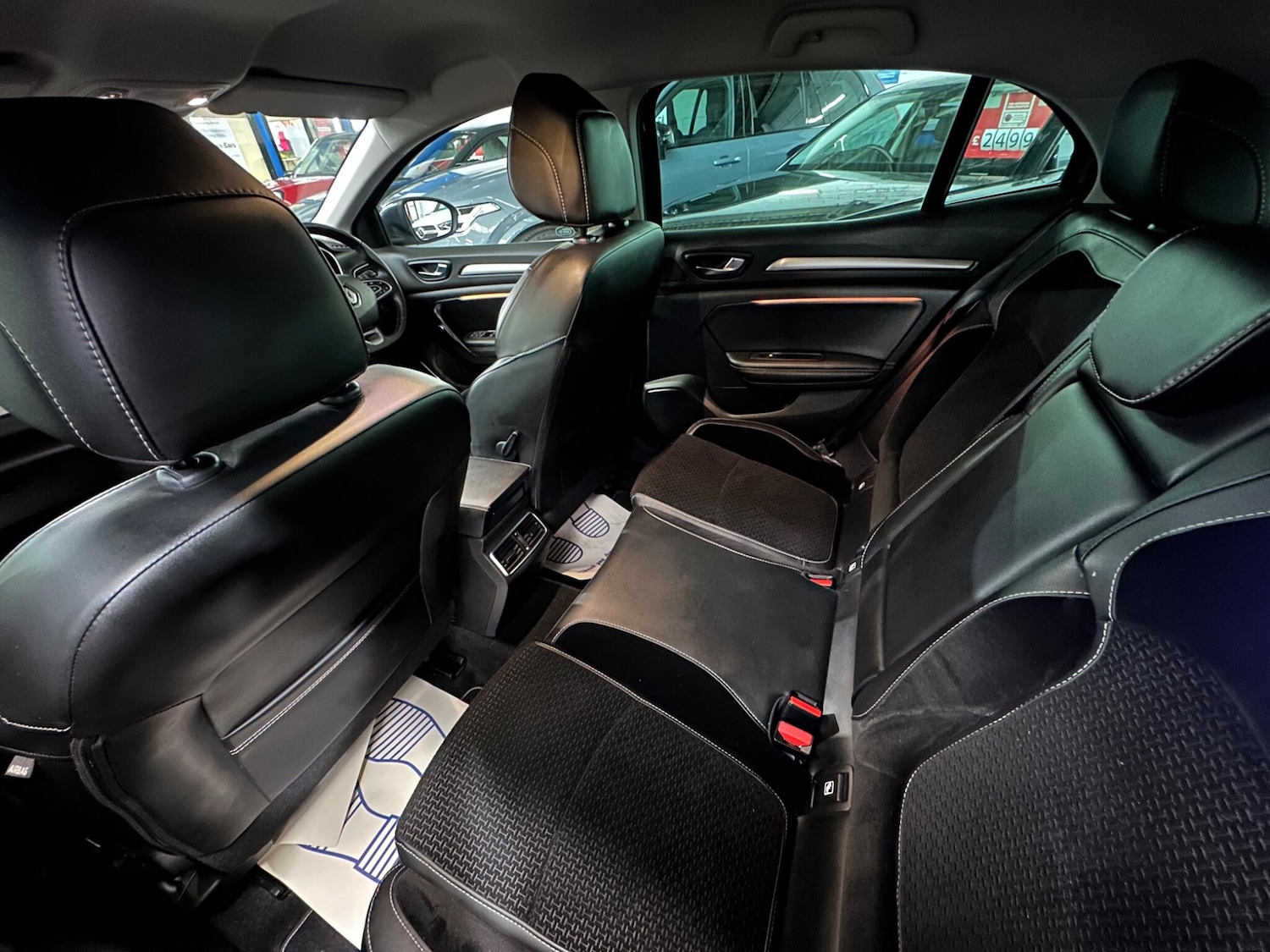 Used Renault Megane 2018 for sale - 77613007: Photo 32