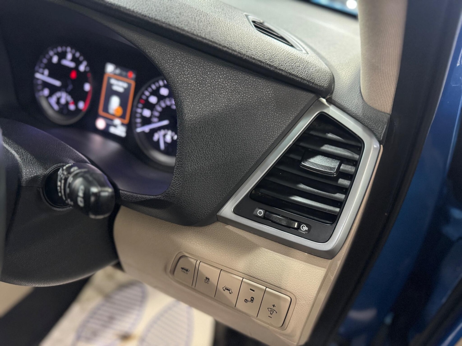 Used Hyundai TUCSON 2016 for sale - 76849611: Photo 40