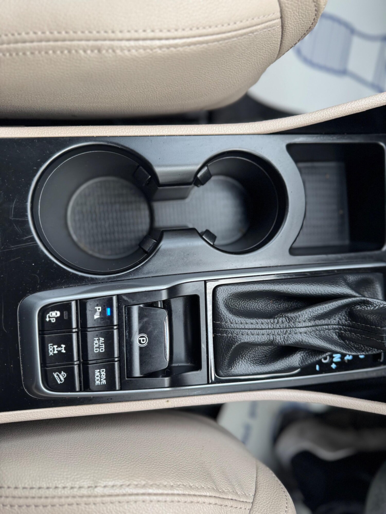 Used Hyundai TUCSON 2016 for sale - 76849611: Photo 41