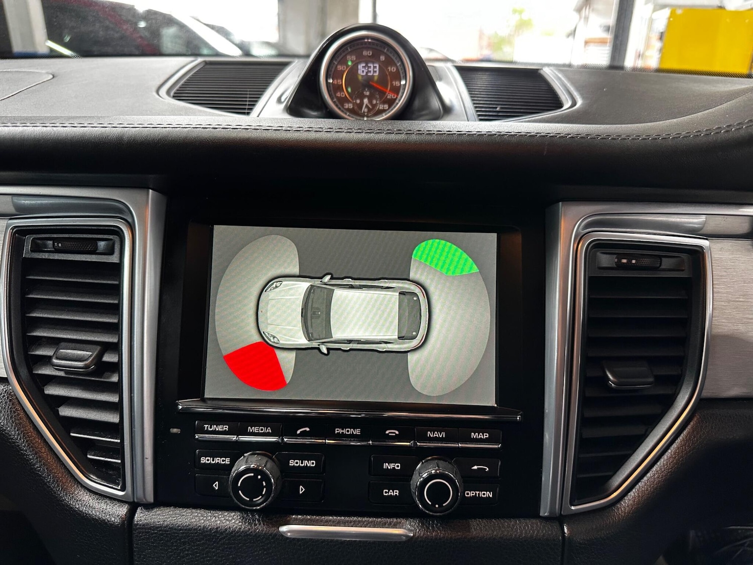 Used Porsche Macan for sale - 78185321: Photo 24