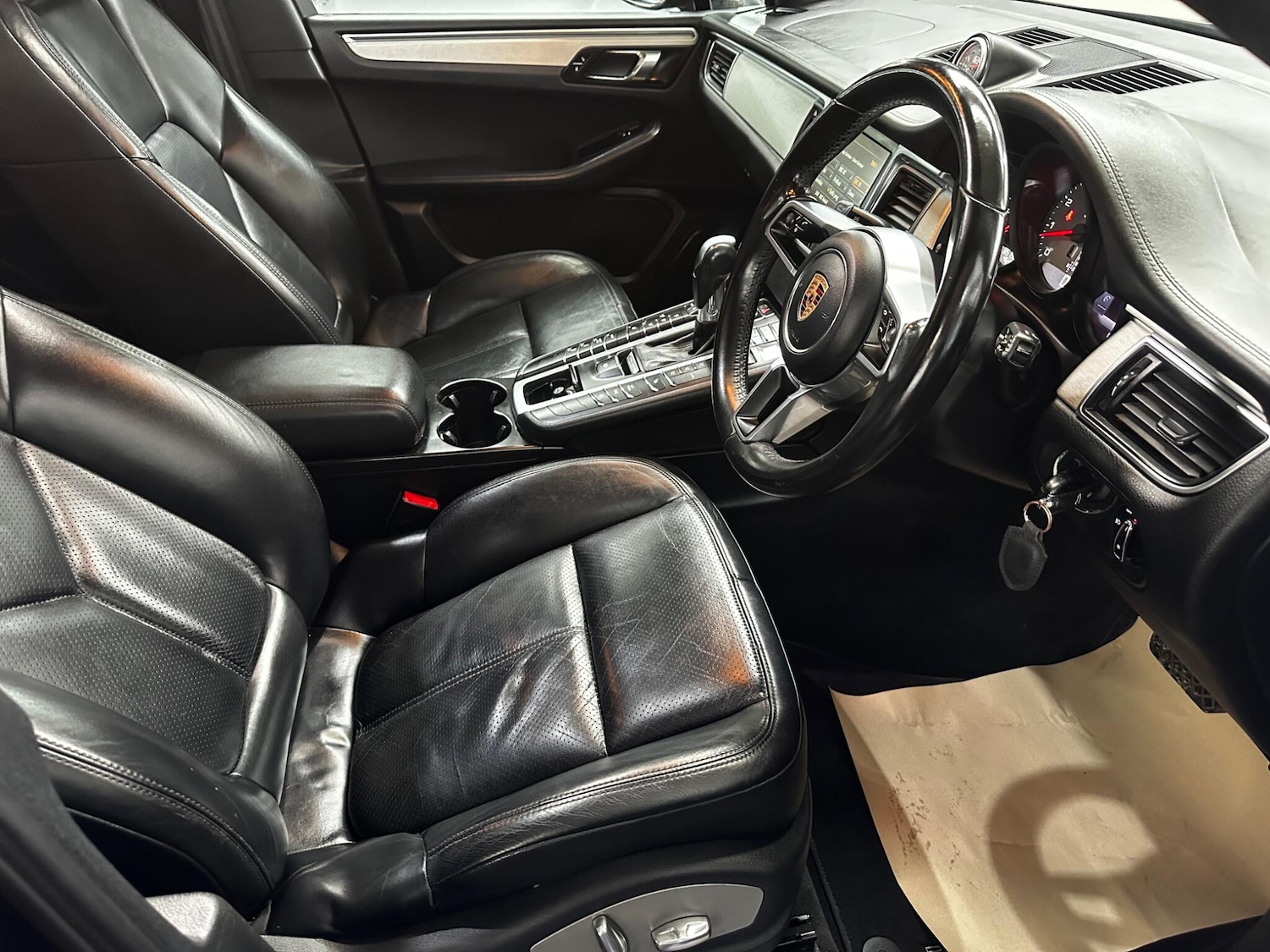 Used Porsche Macan for sale - 78185321: Photo 32