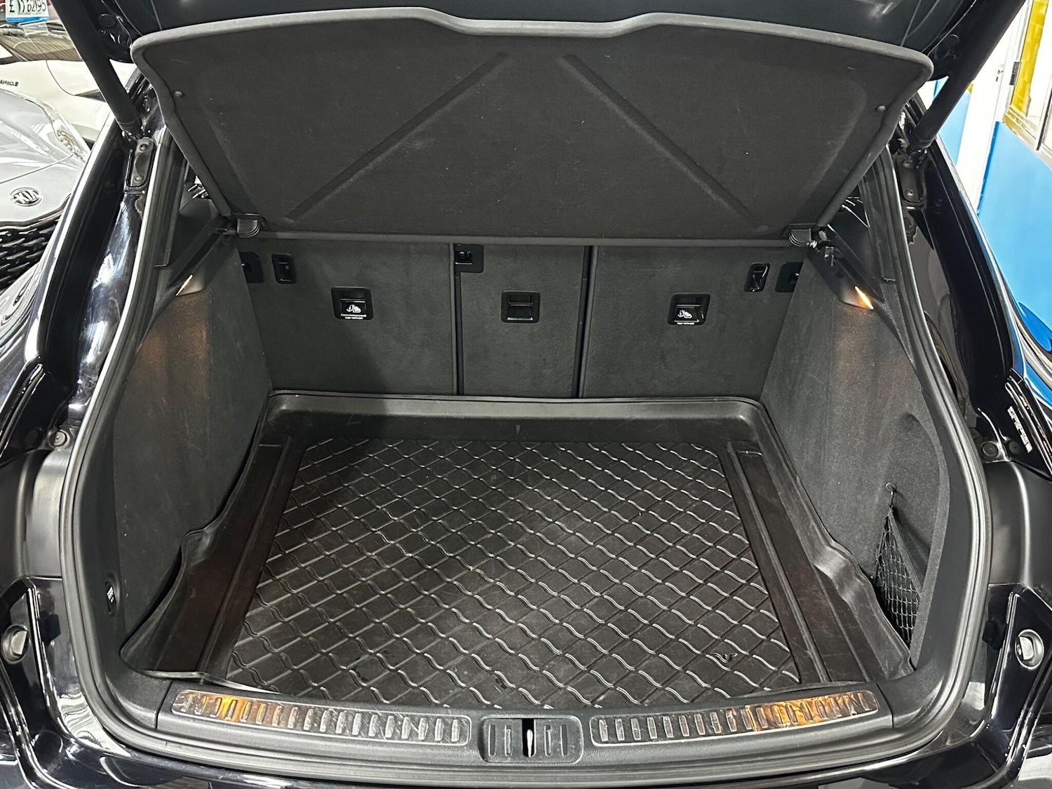 Used Porsche Macan for sale - 78185321: Photo 44