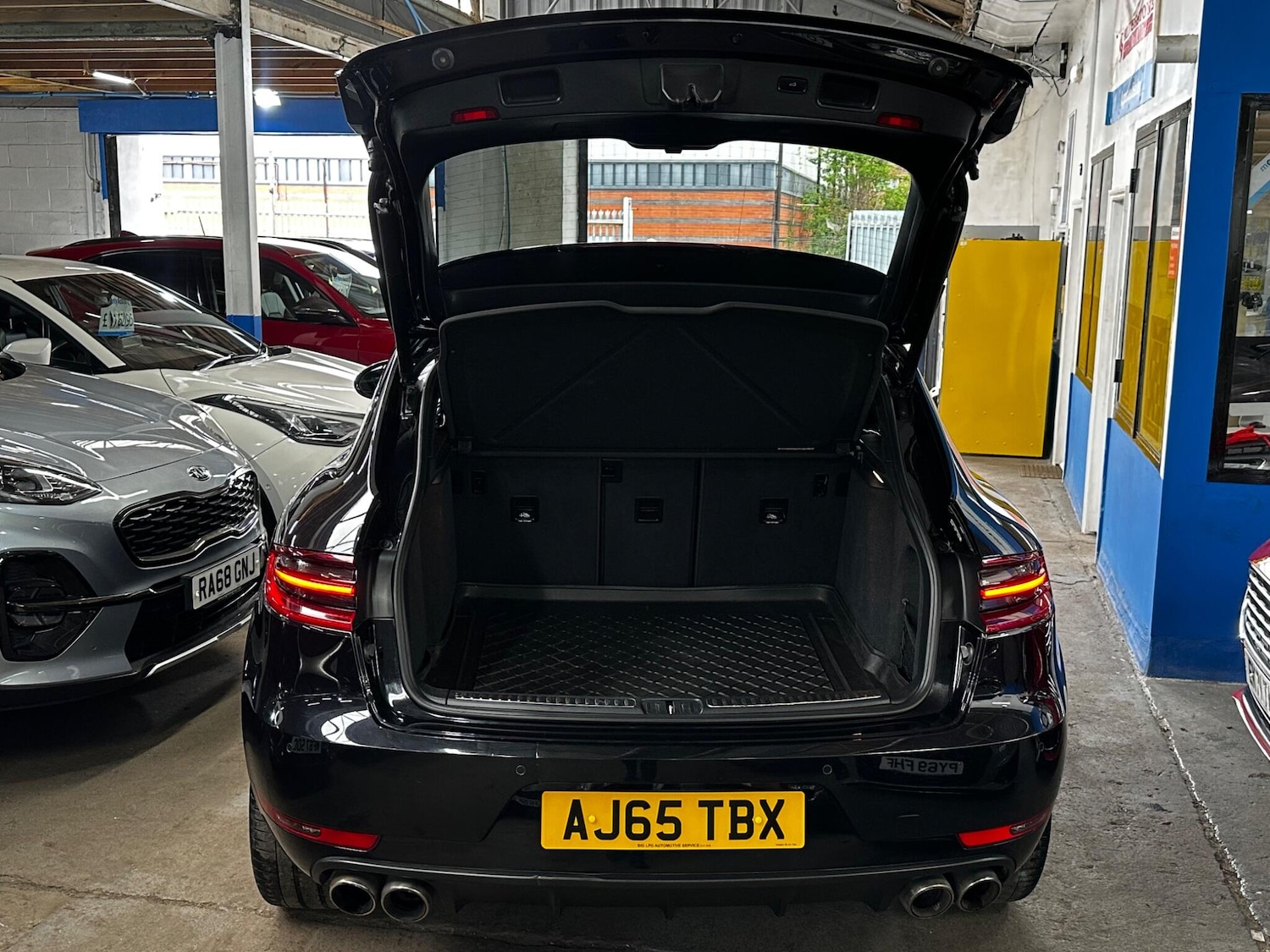 Used Porsche Macan for sale - 78185321: Photo 45