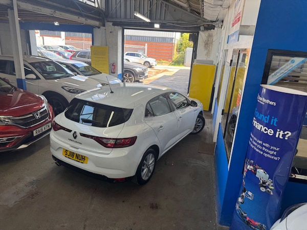 Used Renault Megane 2018 for sale - 75601341: Photo 15