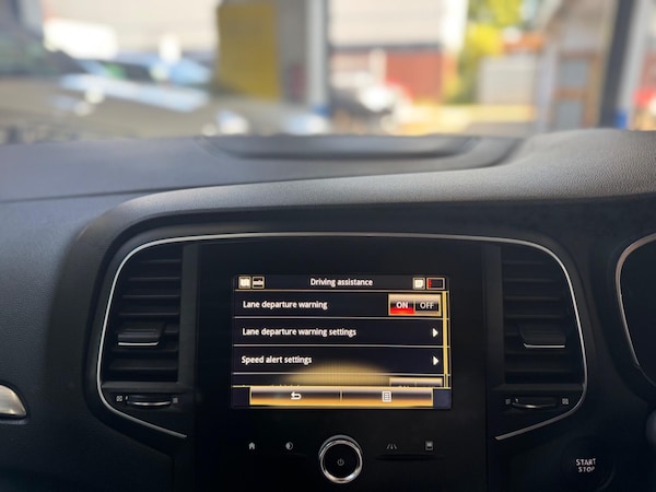 Used Renault Megane 2018 for sale - 75601341: Photo 22